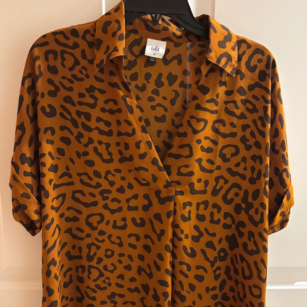 Like NEW cabi Replay Top